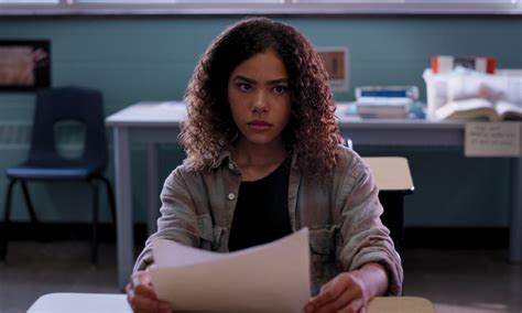 She is the daughter of ellen, as well as the twin sister of marcus. Ginny and Georgia: Ginny's destination for season two ...