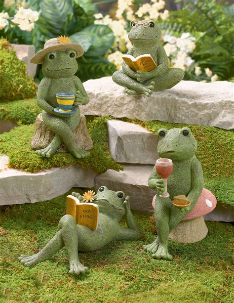 these are just too cute frogs cementfigurines detailedcementsculptures… ceramic frogs