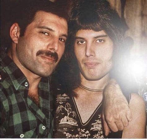 1990 Freddie Mercury’s Last Year With His Only Son R Fakehistoryporn