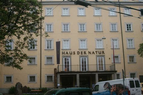 962 yorum, makale ve 1.002 resme bakın. File:Haus der Natur Salzburg.JPG - Wikimedia Commons