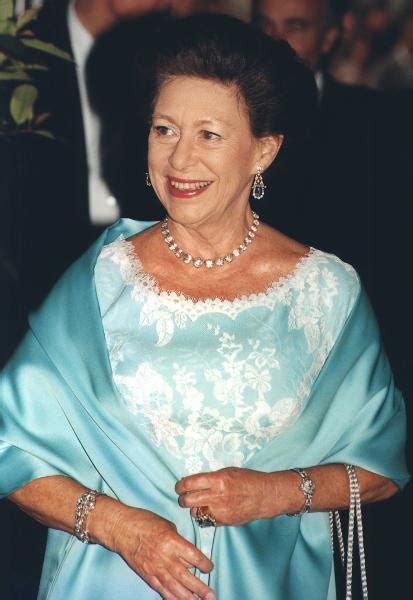 When she was born in mayfair in 1926, princess elizabeth (now the queen) and her family did not expect that she. Prinzessin Margaret: So ließ es die Schwester von Queen ...