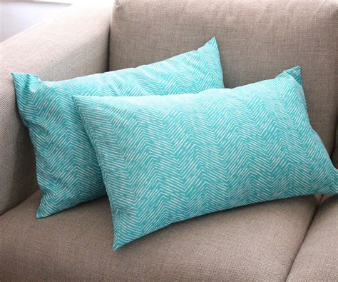 How to Sew an Envelope Pillow Cover : 8 Steps (with Pictures) - Instructables