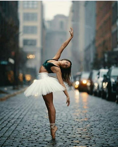 Pin By Littlesammy On Girl Photoshoot Poses Dance Photography Poses Ballet Dance Photography