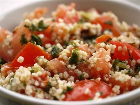 Depende del tipo de producto que hayas comprado. Cómo hacer ensalada de cuscús tradicional - Comedera.Com ...