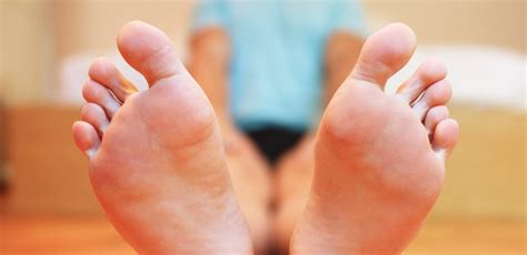 Effective Exercises for Flat Feet | ReviewThis