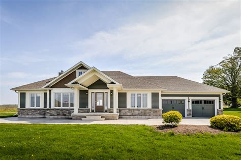 5 Benefits of a Bungalow-Style Home - Royal Homes