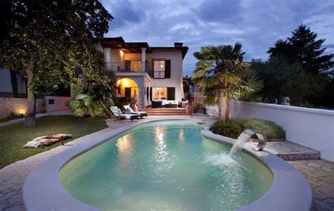 Luxury Villa In Umag Center With Private Pool By The Sea