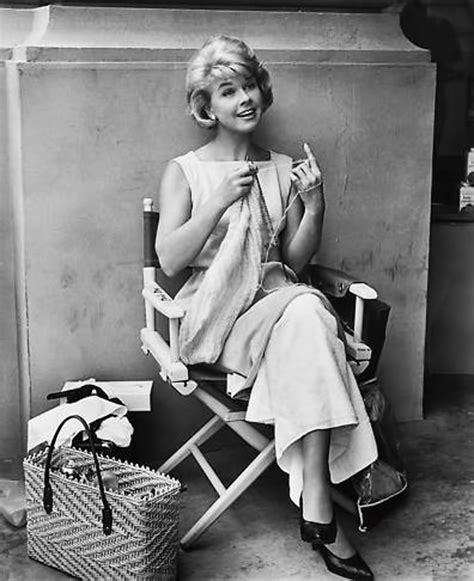 knitting soothes nerves on set doris day and bette davis beguiling hollywood