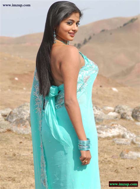 My Lovely Priyamani Showing Her Huge Boobs And Busty Back In Saree