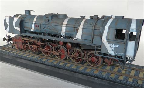 135 German Br52 Kriegslokomotive Locomotive Builtpainted Model