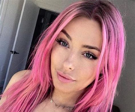 She was first featured in david dobrik's vlogs before starting a channel of her own. Corinna Kopf - Bio, Facts, Family Life of Instagram Model ...