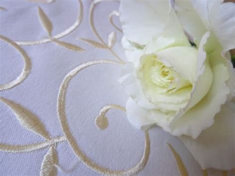 In proximitatea imobilului se afla diferite magazine/marketuri,statie de autobus/taxi , faramcii, bt, moldovan, panemar, lidl, home garden etc. Home life...cu Mia: Buna ziua, E duminica, o zi de toamna ...