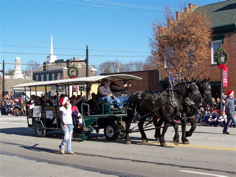 Oh Lebanon Horse Drawn Carriage Parade 57 The Horse Draw Flickr