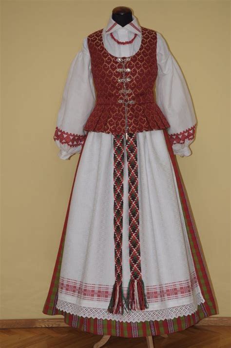 tautiniai kostiumai national dress folk costume clothes