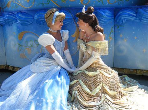 Cinderella And Belle Best Friends ♥ Disney Princess Disney Face