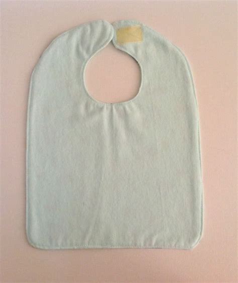 How To Sew A Baby Bib In 5 Steps Baby Sewing Patterns Baby Sewing