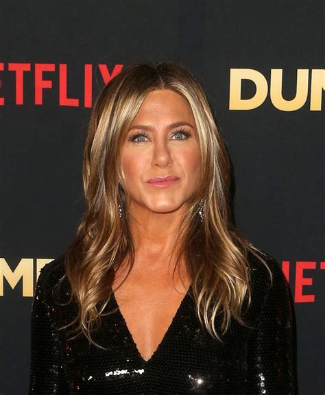 Stay up to date with the jennifer aniston has access to the best skincare in the world, and among her favourite buys is a. Jennifer Aniston - "Dumplin" Premiere in Hollywood • CelebMafia