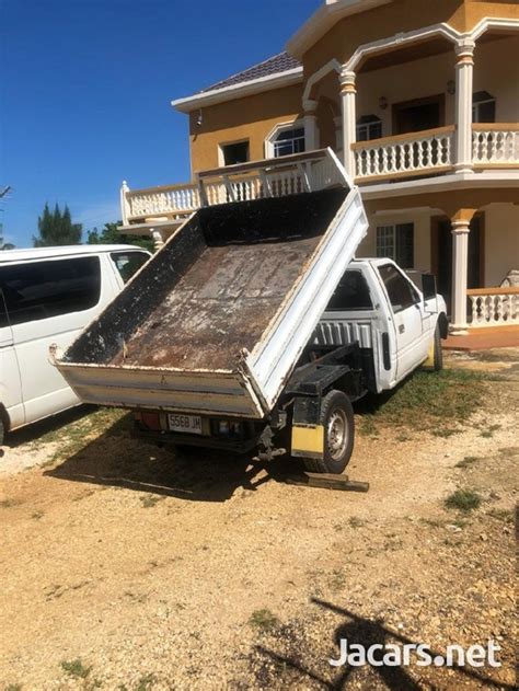 At the time of inspection on 8/5/20 sale date to Isuzu Pick-up 1989 J$ 540,000 for sale | JamaiCars.com