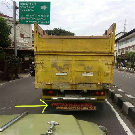 Check spelling or type a new query. Ngakak! Kata-kata di Belakang Truk Ini Bikin Gagal ...
