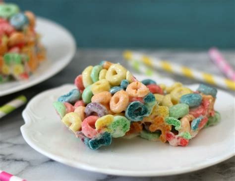 Fruit Loop Treats A Sweet Crunchy Fruity Bar Made With Fruit Loops