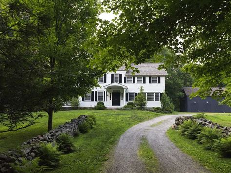 An 18th Century New York Farmhouse With A Beautiful Restoration In 2022