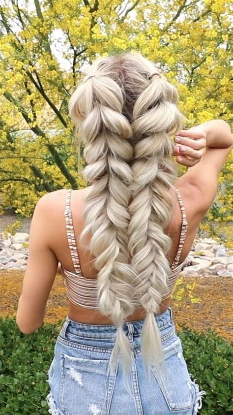 Bubble Braid The Bubble Braid Is A Braided Hairstyle That Anyone Can Do You Dont Even Have