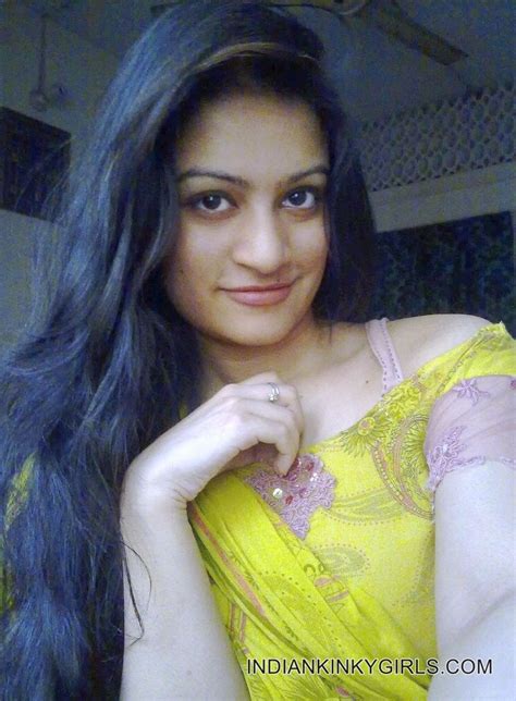 Recently Engaged Indian Beautiful Girl Nude Selfies Leaked Indian