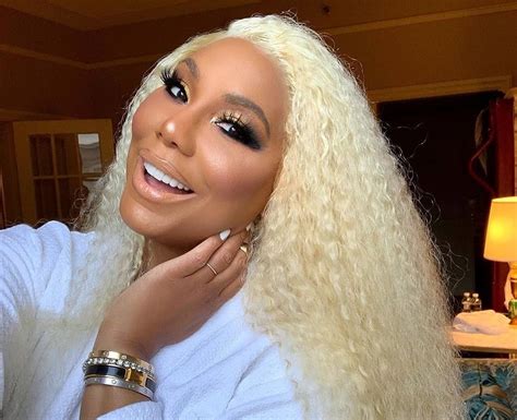 Tamar Braxton Debuts Gorgeous Rainbow Hair And Flaunts Jewelry From