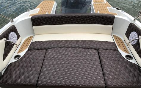 Chaparral 225 Ssi Prices Specs Reviews And Sales Information Itboat