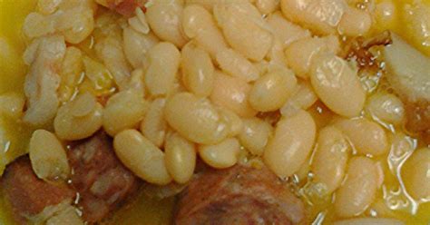 Great northern beans are white medium sized beans a bit larger than a navy bean most commonly used for making baked beans and pork and beans. Great northern beans recipes - 141 recipes - Cookpad
