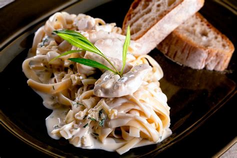 Las recetas de pasta son las estrellas de la cocina del día a día, y sobre todo, de la cocina de si tienes un puñado de almejas en el congelador, puedes darte el capricho de un plato de pasta como. Cómo cocinar pasta alfredo con pollo: 13 pasos - wikiHow