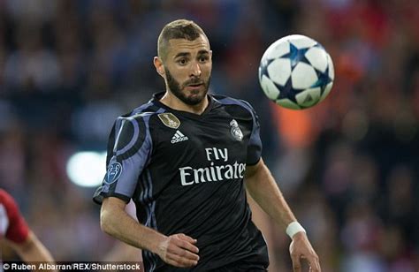 Karim Benzema Hits Out At Mathieu Valbuena Over Sex Tape Daily Mail