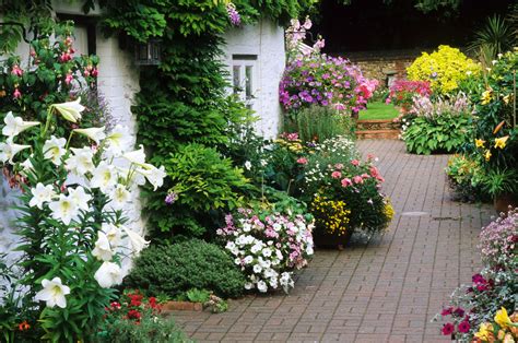 5 Flower Garden Designs Youll Love