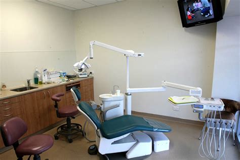 Dentist Henderson Clinic 01 Smile Dental