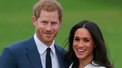 Meghan Markles Father Who Has Never Met Prince Harry Will Walk Her Down The Aisle Huffpost Life