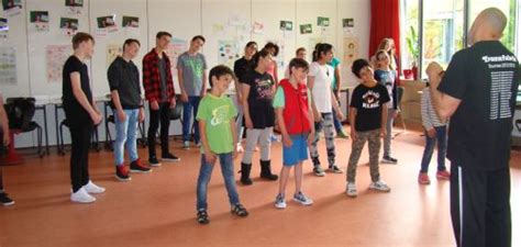 Check spelling or type a new query. Begriffe Für Pantomime Grundschule - Das Pantomime-Lied ...