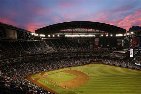 Mlb Insider Suggests Chase Field Roof Could Be Open When D Backs