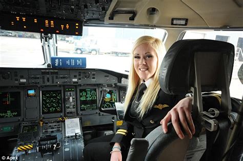 Queen Of The Skies The Girl Who Became One Of Britains Youngest