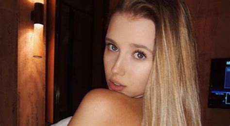 Rus Model Polina Malinovskaya Instagramı Sallıyor