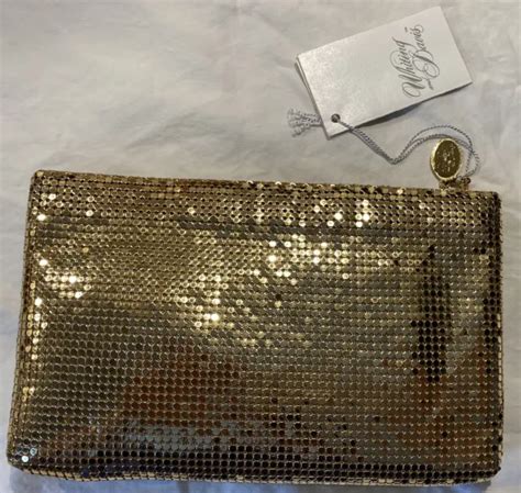1950s Vintage Whiting And Davis Gold Metal Mesh Zip Top Clutch Bag
