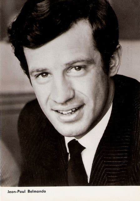 Un flic à la chasse aux voyous de la république. Jean-Paul Belmondo | French new wave, Actors & actresses, Film