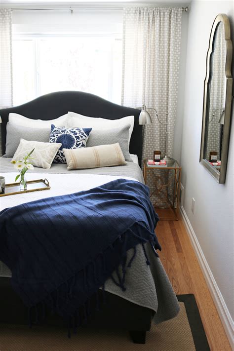 Generally speaking white and neutral are thought best for decorating small spaces, especially small bedrooms because the colours are calming and tranquil. Small Bedroom Makeover: Before & After - The Inspired Room