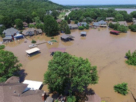 We will be driving from houston to arkansas during thanksgiving time and will have 4 days in hand. As Arkansas River rises, worry mounts