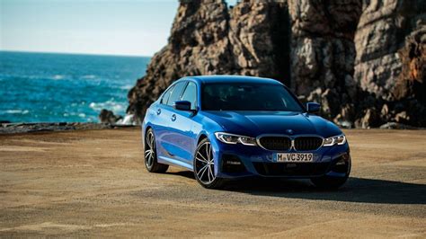 In the video we can see them do several sprints to top speed, while the 200 kg lighter bmw m3 seems to accelerate slightly faster than the audi rs4. BMW M3 with RWD, 6-speed manual coming in 2020 - SlashGear