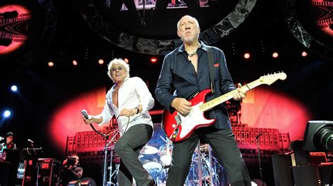 The Who Pay Tribute To Bowie At Nyc Concert
