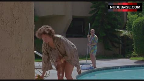 Laurie Metcalf Naked Telegraph