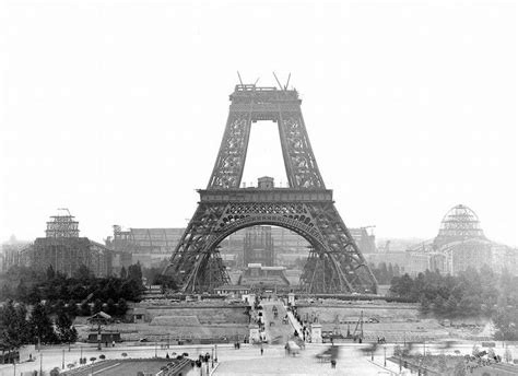 La Torre Eiffel En Construcción En 1888 Fotos De época París Vintage
