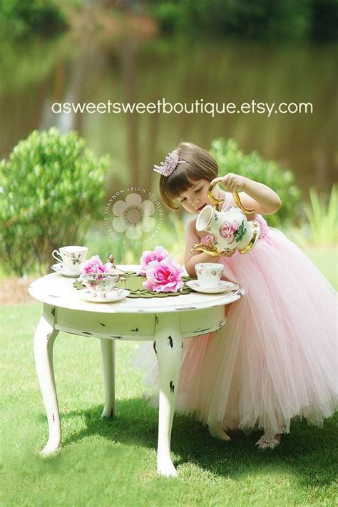 Do you need ideas for your next photoshoot? loggardenia | Girls tea party, Little girl photos, Tea ...