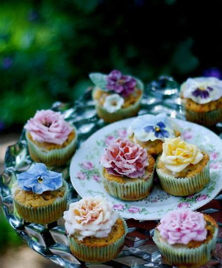 Garden Party Cupcakes エディブルフラワー