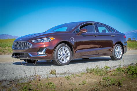 Select up to 3 trims below to compare some key specs and options for the 2020 ford fusion. 2020 Ford Fusion Energi: Review, Trims, Specs, Price, New ...